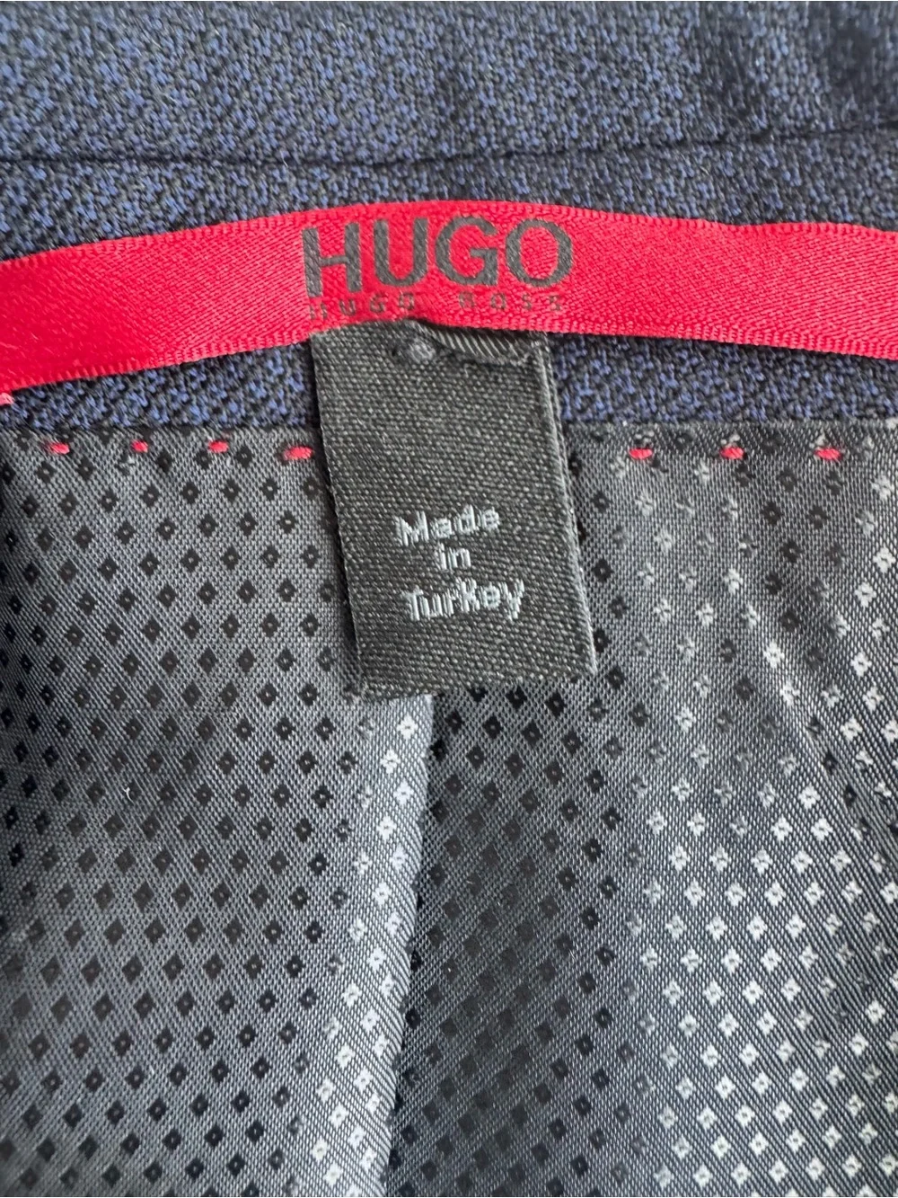 HUGO HUGO BOSS Navy Blue Wool Sport Coat Blazer 36S Two-Button Dual Vent Modern